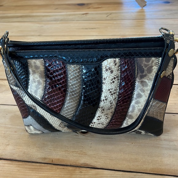 70s “Bags by Supreme” Exotic Patchwork Genuine Snakeskin/Python/Lizard Hand-Bag - Picture 10 of 16
